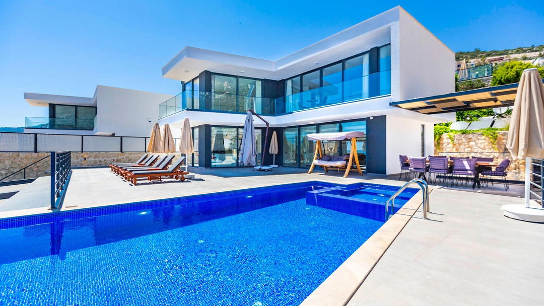 Villa Aquamarine in Ortaalan