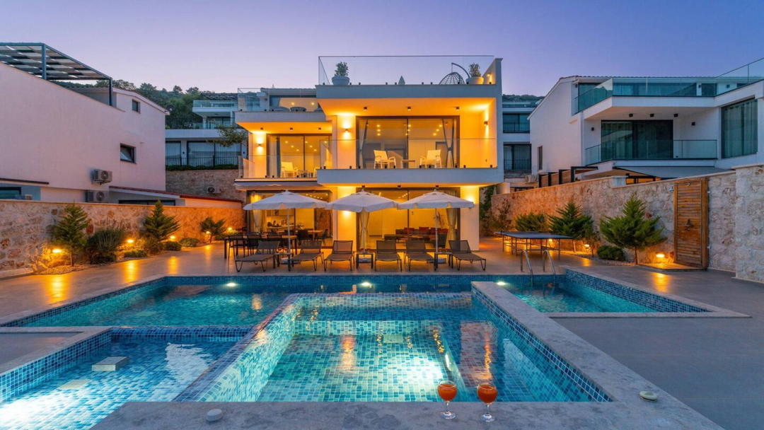 Villa Antares Premium in Ortaalan