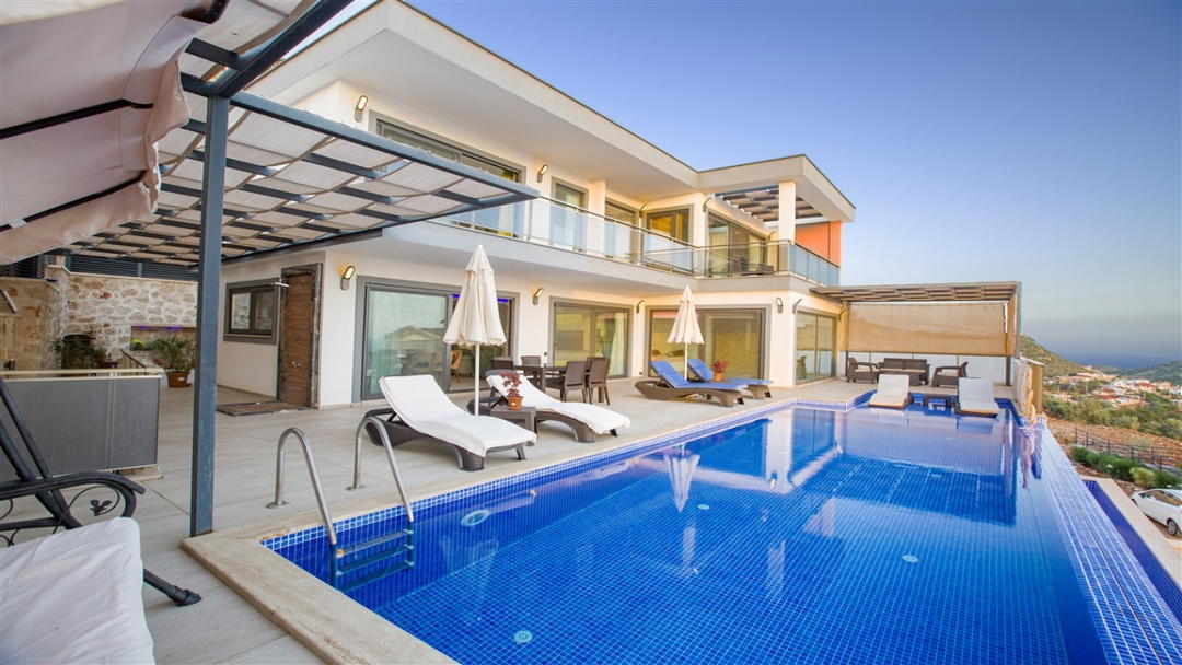 Villa Saturn in Kordere